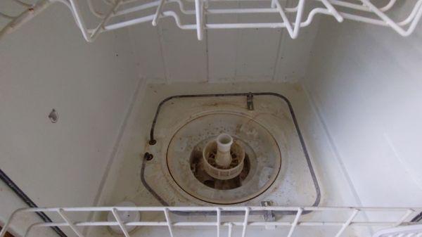 Broken and moldy dishwasher