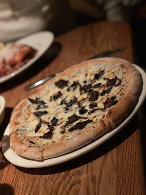 Mushroom/Truffle Pizza