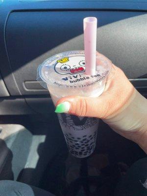 Taro bubble tea