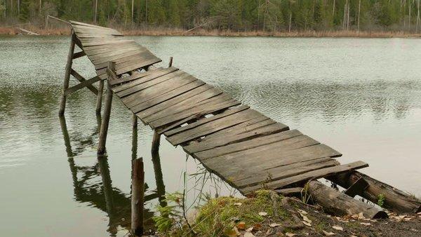 Their docks are sad, just sad. I would not waste my time on sandy marina.