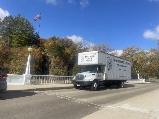 TWO MEN AND A TRUCK MOVING COMPANY IN FREEPORT, IL