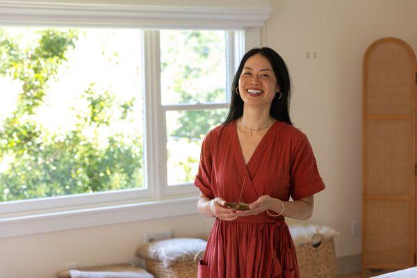 Ivy Lee is an acupuncturist, herbalist, energy worker, and the founder of Luminae Wellness.