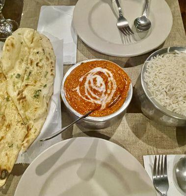 Chicken Tikk Garlic Naan Bread Chicken Tikka Masala Curry