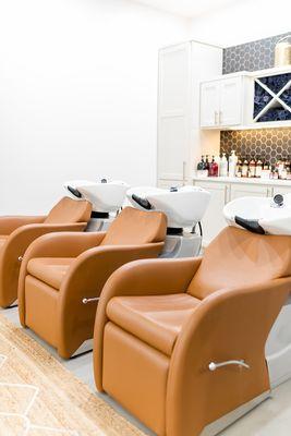 Comfortable and relaxing hair cleansing and treatment areas