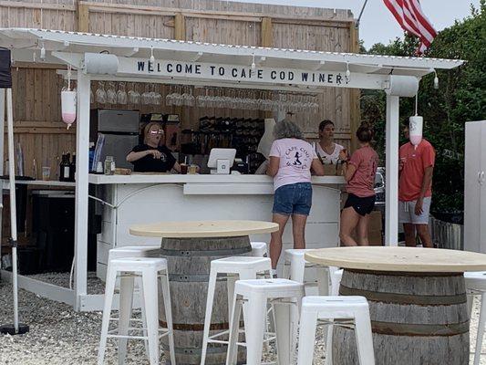 Outdoor service bar