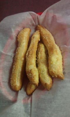 The excellent bread sticks.