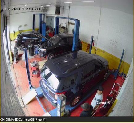 24/7 security cameras making sure your vehicle is safe