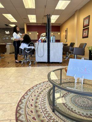 Team oriented curly hair focused salon