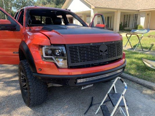 Ford raptor windshield replacement