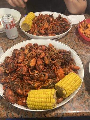 3lbs Crawfish platter with double corn. 1/2 lb shrimp on the side