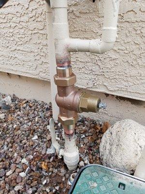 Pressure reducing valve install