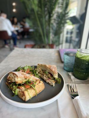 Green Juice & Chicken Pesto BLT = YUMM!