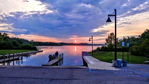 Free access boat ramps