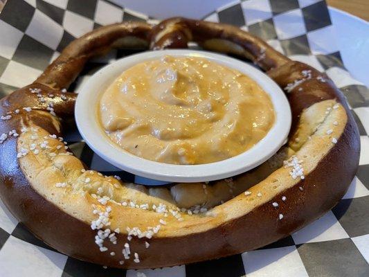 Big Pretzel with Dipping Cheese