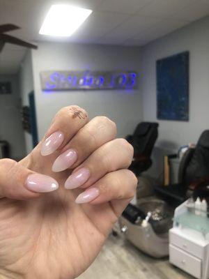 A soft nude tip of SNS Dip