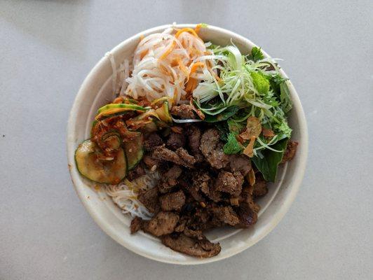 Lemongrass port dish with vermicelli noodles