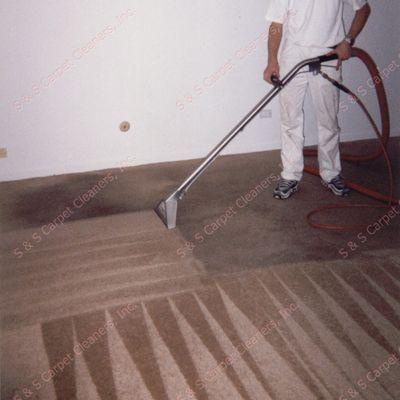 Deep steam carpet cleaning