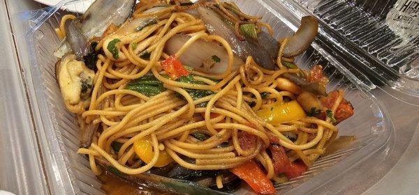 Seafood Noodles $25