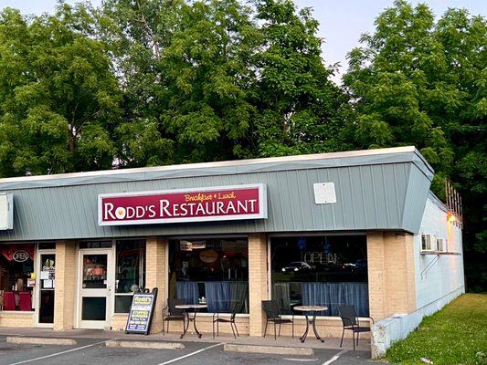 Storefront and outdoor seating