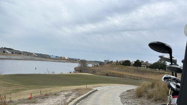 Tricky Par 4 on back 9.