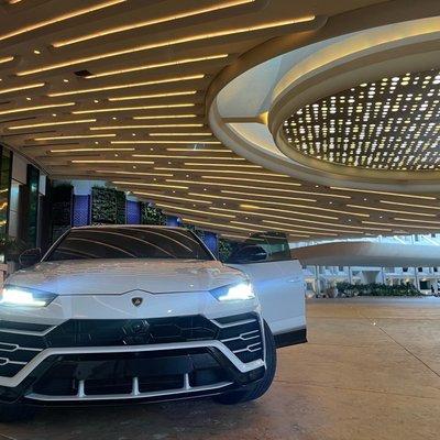 2022 Lamborghini Urus/Hard Rock Hotel-Casino