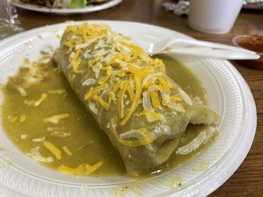 Chile verde wet burrito