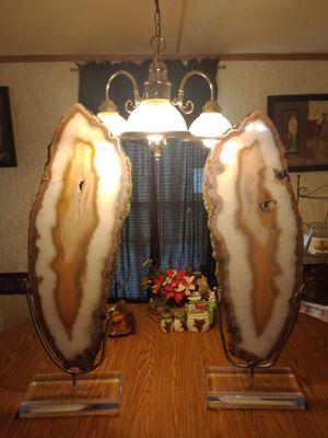 Rodney trying to get an appraisal on this item it's a Brazilian agate slate if antique call me at 469-670-3478 thank you