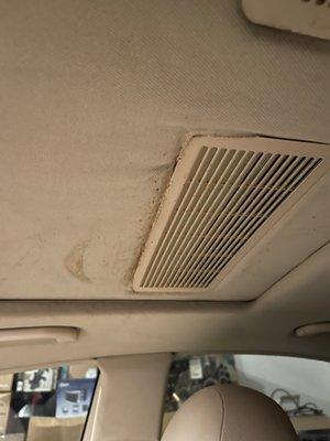 Passenger sunroof cover