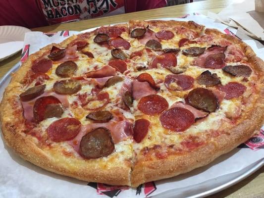 Large 3 topping (pepperoni sausage ham)