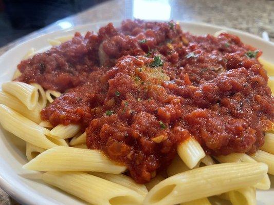 Penne with Marinara sauce and meatballs