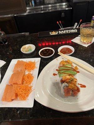 Salmon sushi