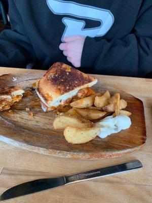 Yum Buffalo Chicken Grilled Cheese Sandwich with Fries