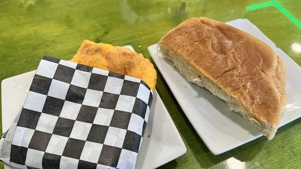 Chicken patty with 1/2 Coco Bread