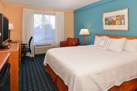 Fairfield Inn & Suites Lexington Georgetown/College Inn