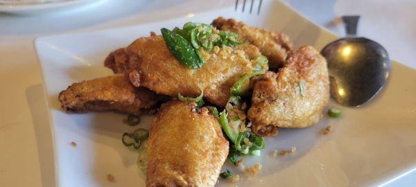 Salt and pepper chicken wings