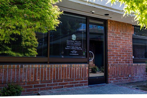 Central Valley Dental Implant & Oral Surgery Institute