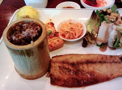 Grilled Fish and Steamed Bamboo RIce