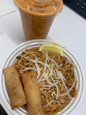 Pad Thai Lunch Special & Thai Iced Tea