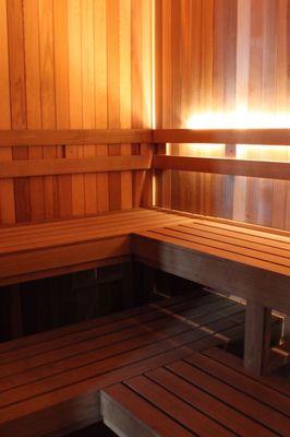 Cedar Sauna--super HOT