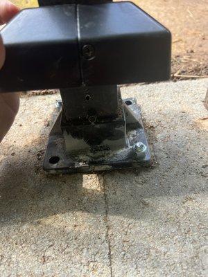 Several posts not secure - no hardware, random washers jammed into anchor and very wobbly.  Horrible shortcuts.