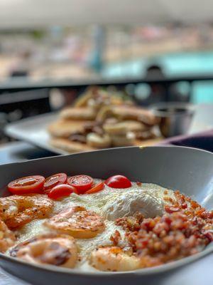 Sunday Brunch Shrimp and Grits