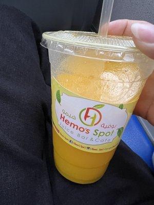 Custom: mango, pineapple and orange fresh juice