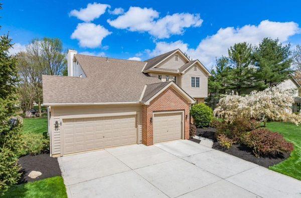 Olde Mill listing in contract! $500,000 548 Kingfisher Drive, Westerville, OH 43082