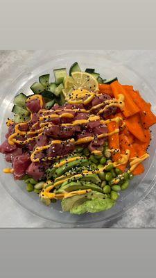 Tuna poke bowl