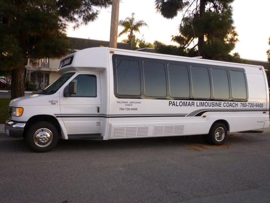 15 Pax Limo Bus