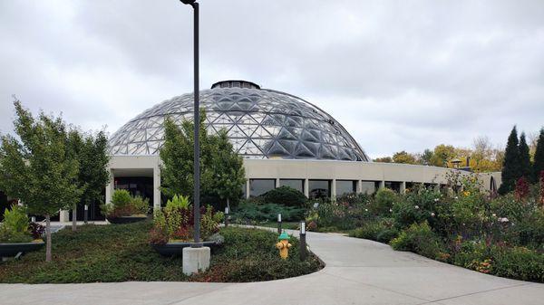 the main entrance and conservatory