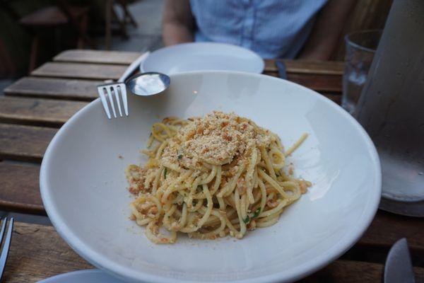 Hickory-smoked spaghetti aglio e olio