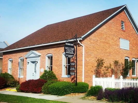 Welcome Center in downtown Keosauqua, home to Villages of Van Buren, Inc. & Villages Folk School.