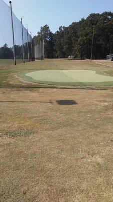 Free practice area for putting and chipping to green with bunker!