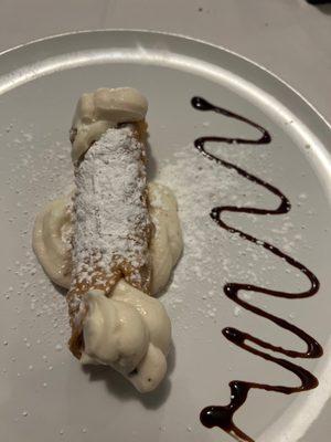 Cannoli- a perfect finish to my meal. I had the risotto, which was fabulous, with the best sweet sausage.